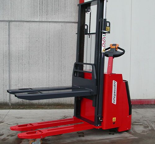  Sanica’nın elektrikli forklift üretimi ve işin gerisi….